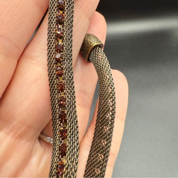 Vintage Romanesque Mesh Chain Bracelet with Sparkly Amber Rhinestones - Picture 4 of 16